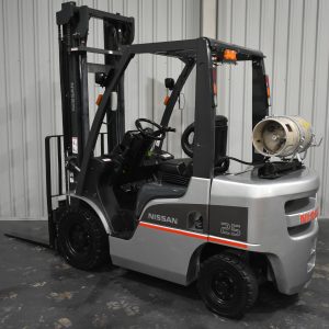 Used Nissan 2.5 Tonne LPG Forklift For Sale