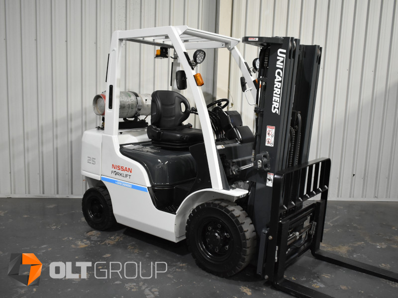 Unicarriers Nissan P1F2A25DU 2.5 Tonne Forklift with Fork Positioner (8131) - Image 5