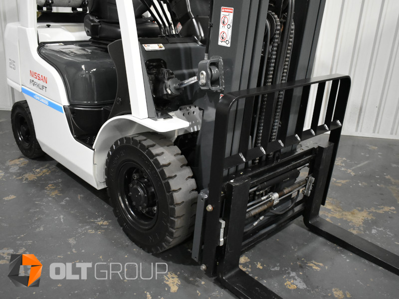 Unicarriers Nissan P1F2A25DU 2.5 Tonne Forklift with Fork Positioner (8131) - Image 8