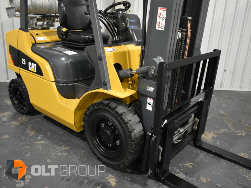CAT GP25NT 2.5 Tonne Forklift with Fork Positioner - SOLD (7589) - Image 9