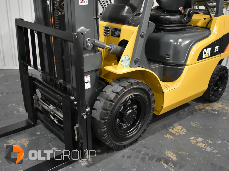 CAT GP25NT 2.5 Tonne Forklift with Fork Positioner - SOLD (7589) - Image 16