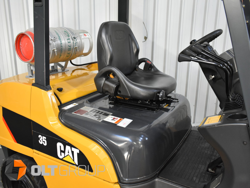 CAT GP35NT 3.5 Tonne Forklift with Fork Positioner (8157) - Image 9